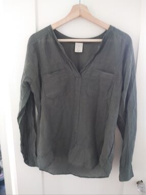 Ella Moss Blouse XS Olive Green Silky Lightweight Utility Top 2 Pocket